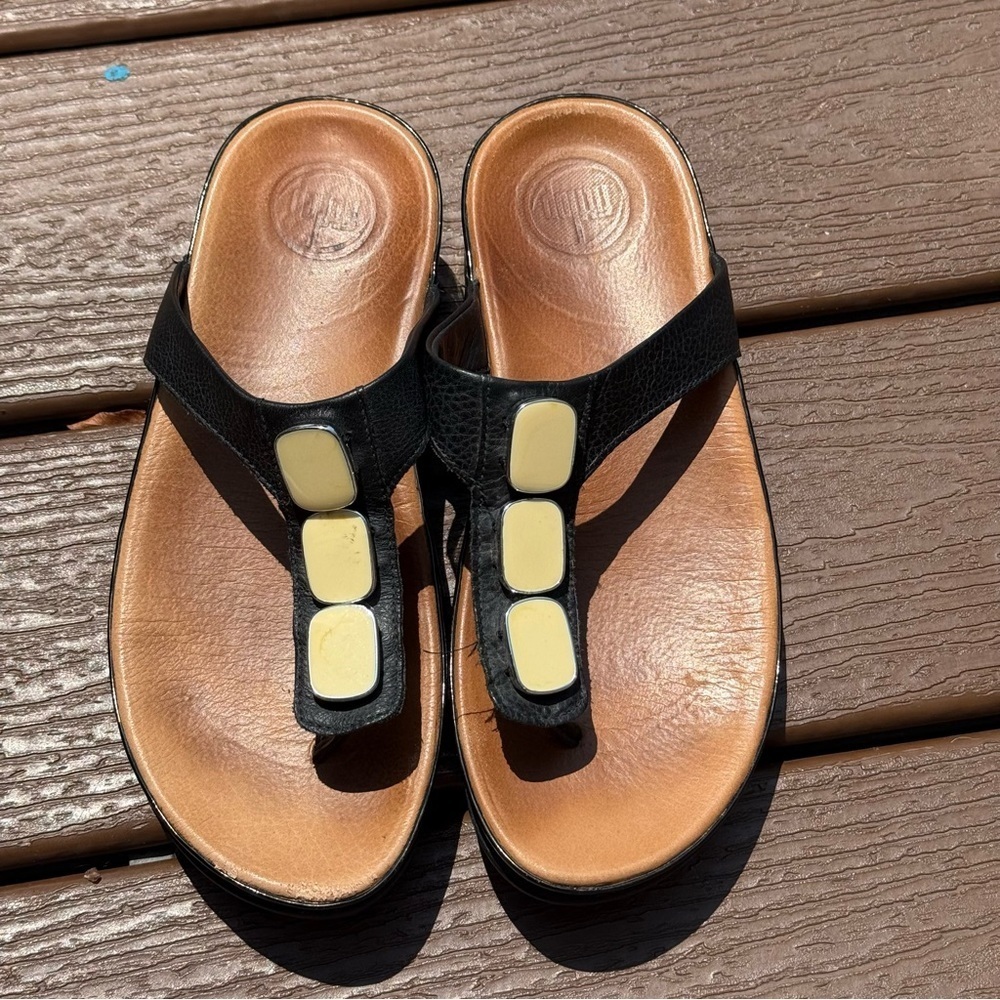 Fitflop Black Sandal with Cream Accents - Picture 3 of 8